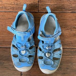 Keens size kids 13 shoes blue
